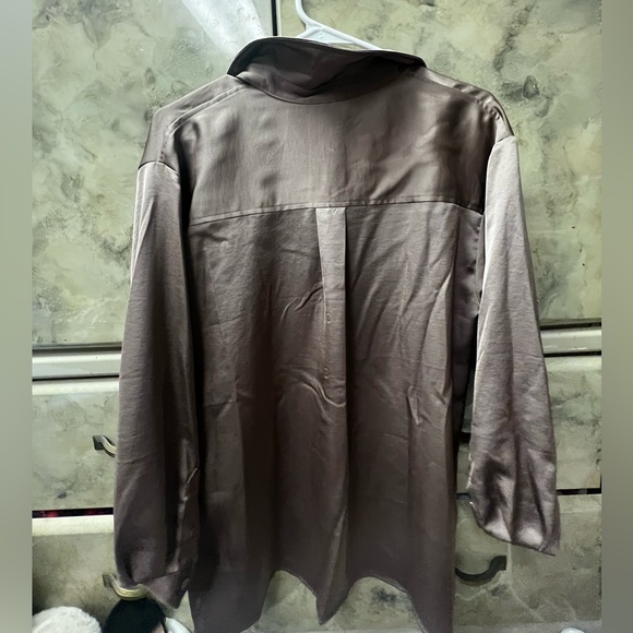 silk button up - Picture 3 of 3